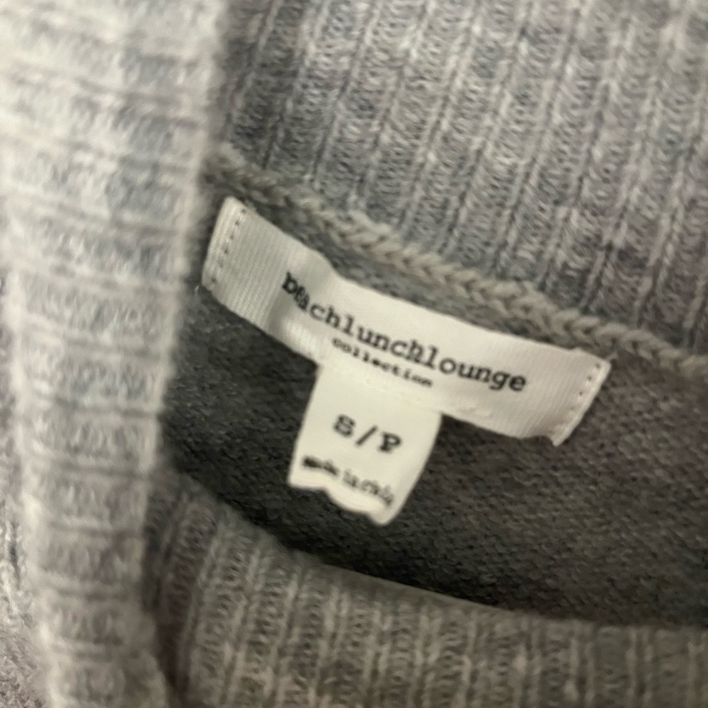 Sweater - Picture 2 of 3